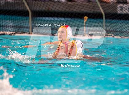 Thumbnail 2 in Mater Dei vs. Foothill photogallery.