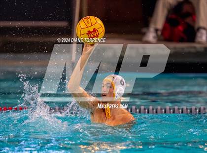 Thumbnail 2 in Mater Dei vs. Foothill photogallery.