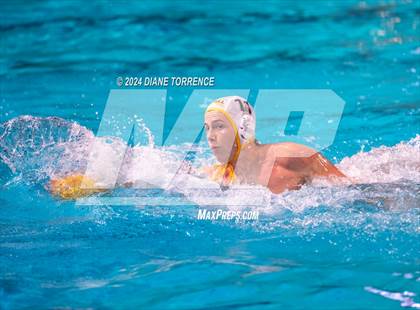 Thumbnail 2 in Mater Dei vs. Foothill photogallery.