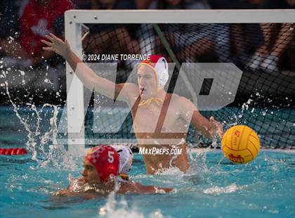 Thumbnail 1 in Mater Dei vs. Foothill photogallery.