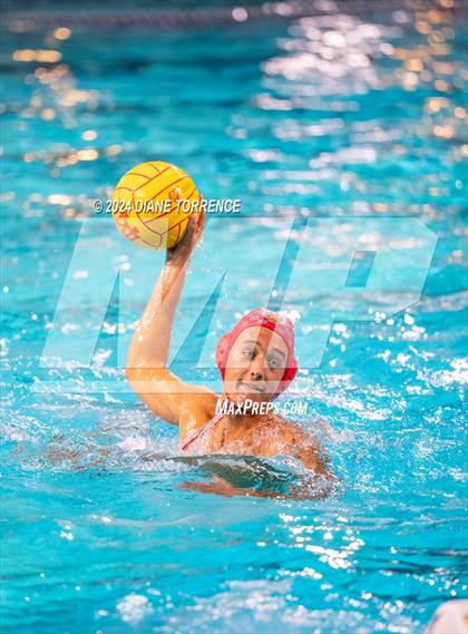 Thumbnail 2 in Mater Dei vs. Foothill photogallery.