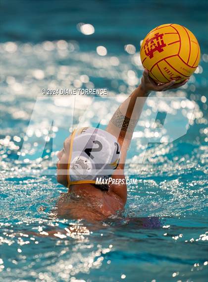 Thumbnail 1 in Mater Dei vs. Foothill photogallery.