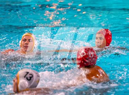 Thumbnail 1 in Mater Dei vs. Foothill photogallery.