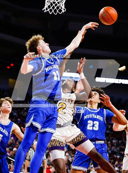 Thumbnail 3 in Bellevue West vs. Millard North (NSAA Class A Final) photogallery.