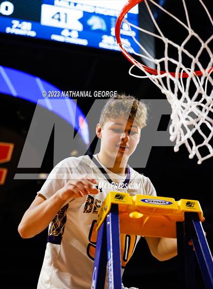 Thumbnail 1 in Bellevue West vs. Millard North (NSAA Class A Final) photogallery.