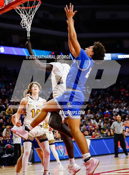 Thumbnail 1 in Bellevue West vs. Millard North (NSAA Class A Final) photogallery.