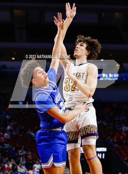 Thumbnail 1 in Bellevue West vs. Millard North (NSAA Class A Final) photogallery.