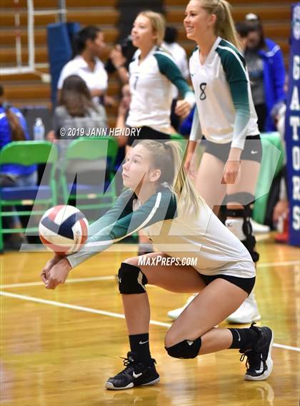 Thumbnail 3 in Leon vs. Bonneville (Durango Fall Classic) photogallery.