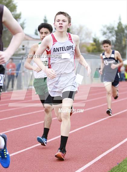 Thumbnail 3 in 4th Annual Randy Sturgeon Invitational (Boys 1600) photogallery.