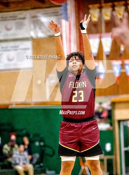Thumbnail 1 in Kennedy vs Florin photogallery.