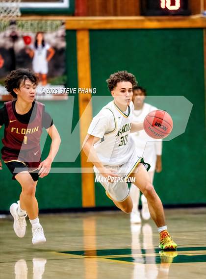 Thumbnail 2 in Kennedy vs Florin photogallery.