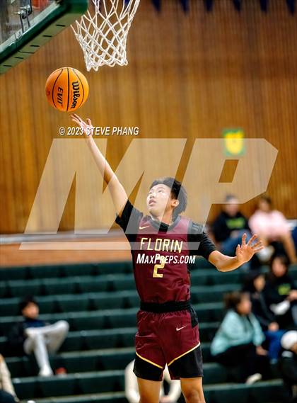 Thumbnail 2 in Kennedy vs Florin photogallery.