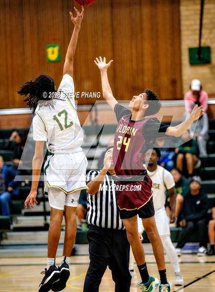Thumbnail 2 in Kennedy vs Florin photogallery.