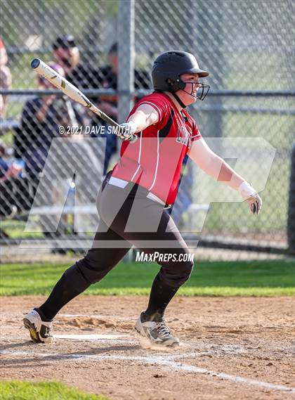 Thumbnail 1 in Linn-Mar @ Waterloo East photogallery.