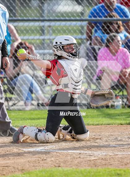 Thumbnail 2 in Linn-Mar @ Waterloo East photogallery.