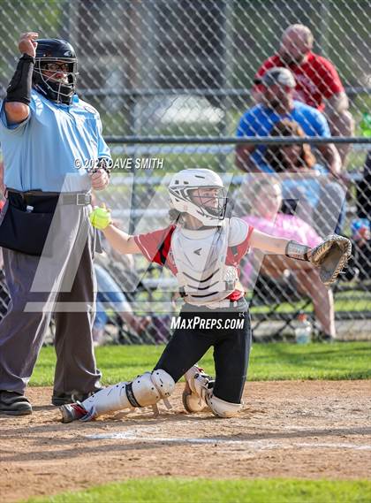 Thumbnail 1 in Linn-Mar @ Waterloo East photogallery.