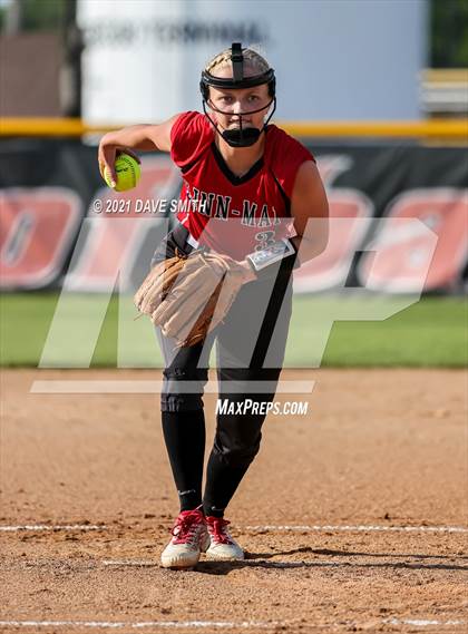 Thumbnail 1 in Linn-Mar @ Waterloo East photogallery.