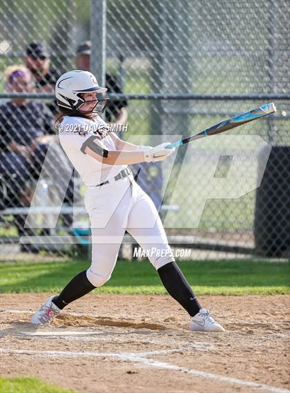 Thumbnail 1 in Linn-Mar @ Waterloo East photogallery.