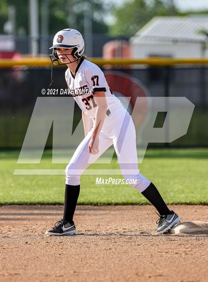 Thumbnail 2 in Linn-Mar @ Waterloo East photogallery.