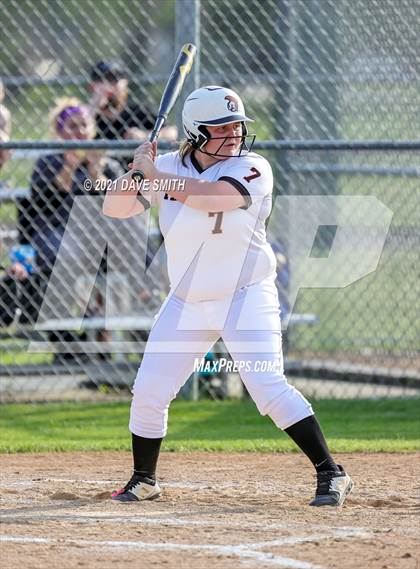 Thumbnail 3 in Linn-Mar @ Waterloo East photogallery.