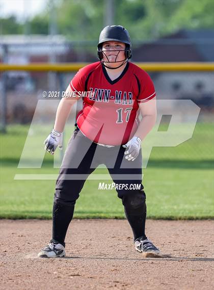 Thumbnail 1 in Linn-Mar @ Waterloo East photogallery.