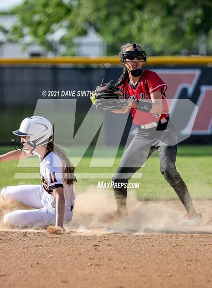 Thumbnail 3 in Linn-Mar @ Waterloo East photogallery.