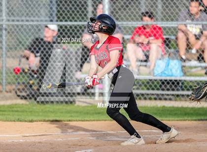Thumbnail 1 in Linn-Mar @ Waterloo East photogallery.