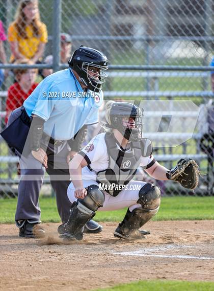 Thumbnail 2 in Linn-Mar @ Waterloo East photogallery.