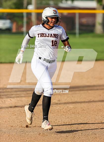 Thumbnail 3 in Linn-Mar @ Waterloo East photogallery.