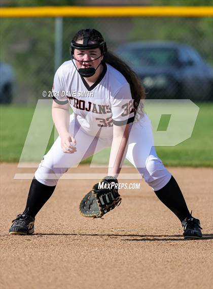 Thumbnail 2 in Linn-Mar @ Waterloo East photogallery.