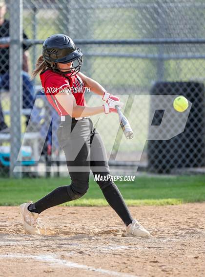 Thumbnail 3 in Linn-Mar @ Waterloo East photogallery.