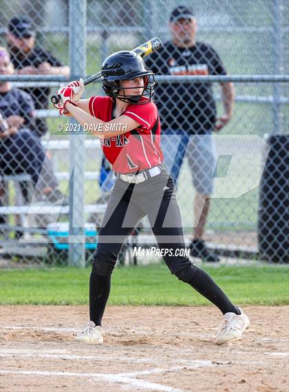 Thumbnail 2 in Linn-Mar @ Waterloo East photogallery.