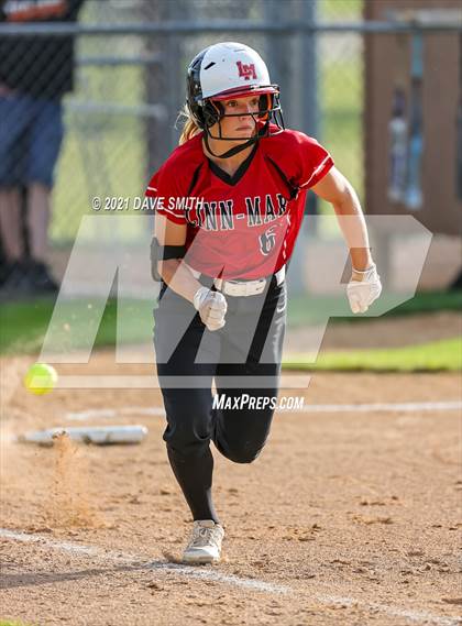 Thumbnail 2 in Linn-Mar @ Waterloo East photogallery.