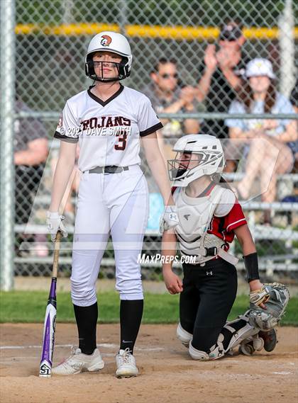 Thumbnail 1 in Linn-Mar @ Waterloo East photogallery.