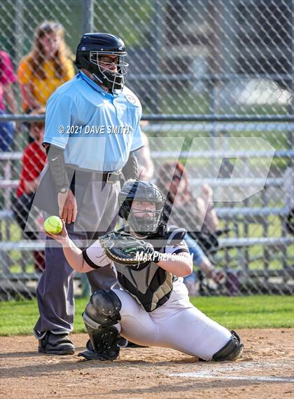 Thumbnail 3 in Linn-Mar @ Waterloo East photogallery.