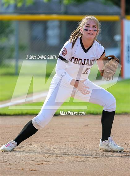 Thumbnail 2 in Linn-Mar @ Waterloo East photogallery.