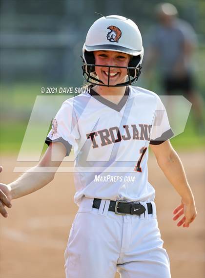 Thumbnail 2 in Linn-Mar @ Waterloo East photogallery.