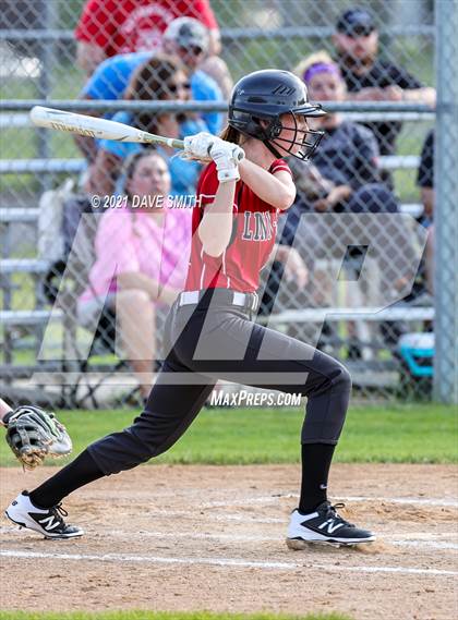 Thumbnail 3 in Linn-Mar @ Waterloo East photogallery.