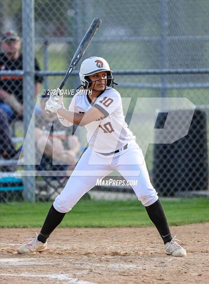 Thumbnail 3 in Linn-Mar @ Waterloo East photogallery.