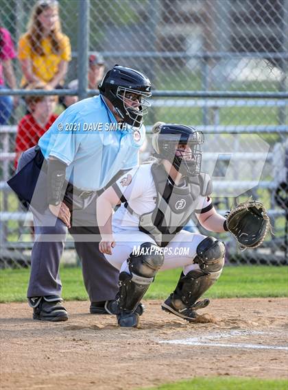 Thumbnail 1 in Linn-Mar @ Waterloo East photogallery.