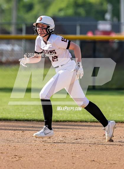 Thumbnail 3 in Linn-Mar @ Waterloo East photogallery.