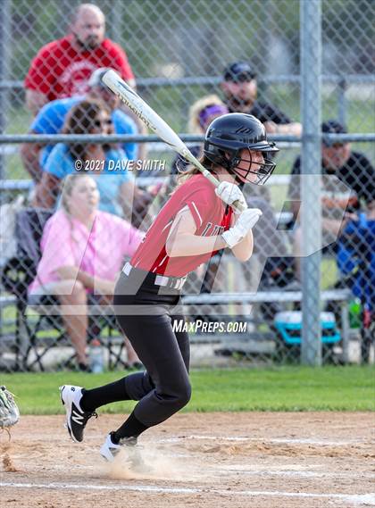 Thumbnail 1 in Linn-Mar @ Waterloo East photogallery.