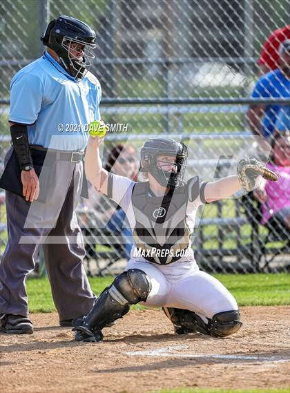 Thumbnail 1 in Linn-Mar @ Waterloo East photogallery.