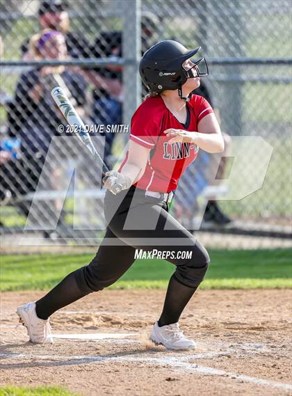 Thumbnail 2 in Linn-Mar @ Waterloo East photogallery.