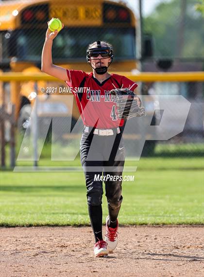 Thumbnail 1 in Linn-Mar @ Waterloo East photogallery.