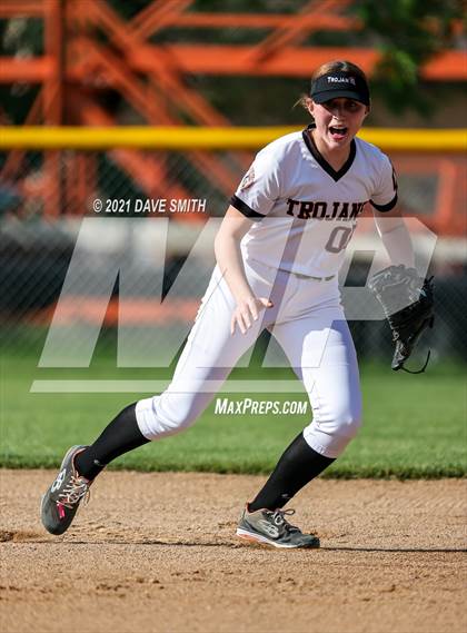 Thumbnail 3 in Linn-Mar @ Waterloo East photogallery.
