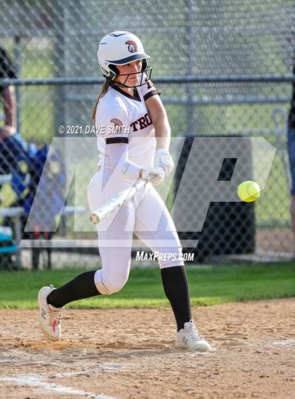 Thumbnail 3 in Linn-Mar @ Waterloo East photogallery.