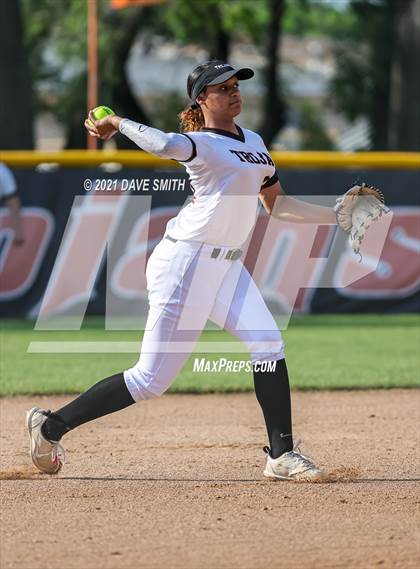 Thumbnail 3 in Linn-Mar @ Waterloo East photogallery.