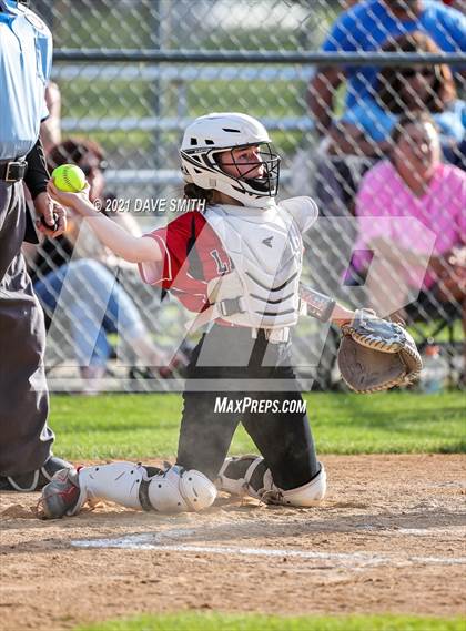 Thumbnail 3 in Linn-Mar @ Waterloo East photogallery.