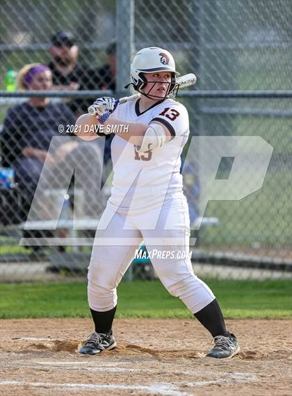 Thumbnail 3 in Linn-Mar @ Waterloo East photogallery.